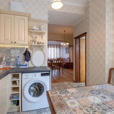 Apartment Artilcious Two Bedroom Park View