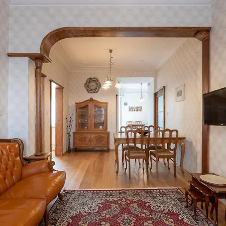 Artilcious Two Bedroom Park View Apartment